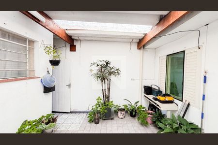 Casa à venda com 159m², 3 quartos e 2 vagas Casa à venda com 159m², 3 quartos e 2 vagasQuintal