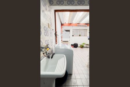 Casa à venda com 159m², 3 quartos e 2 vagas Casa à venda com 159m², 3 quartos e 2 vagasÁrea de Serviço