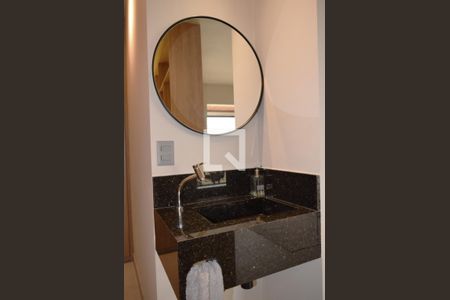 Lavabo de apartamento para alugar com 1 quarto, 50m² em Cerqueira César, São Paulo