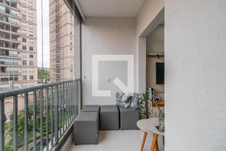 Varanda de apartamento para alugar com 2 quartos, 52m² em Alphaville Empresarial, Barueri