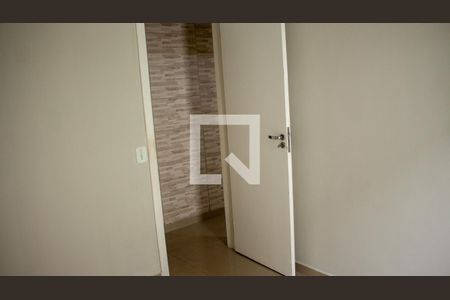 Quarto 1 de apartamento para alugar com 2 quartos, 40m² em Centro Alto, Ribeirão Pires