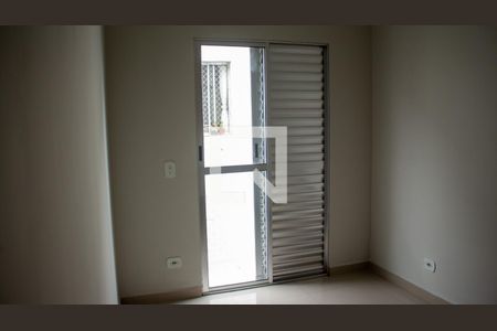 Quarto 2 de apartamento para alugar com 2 quartos, 40m² em Centro Alto, Ribeirão Pires