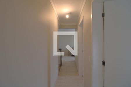 Corredor de apartamento para alugar com 2 quartos, 67m² em Vila do Castelo, São Paulo