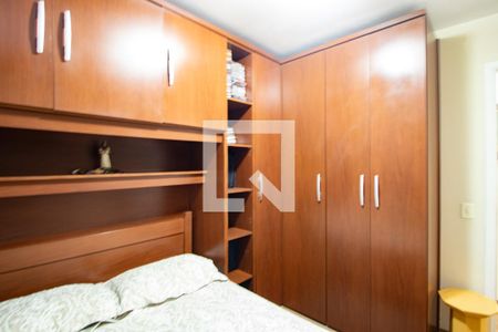 Quarto 2 de apartamento para alugar com 2 quartos, 64m² em Vila Nivi, São Paulo