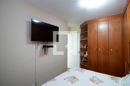 Quarto 1 de apartamento para alugar com 2 quartos, 64m² em Vila Nivi, São Paulo