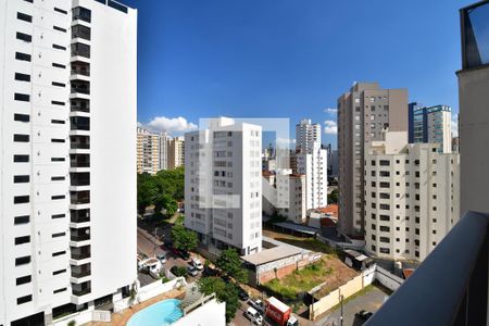 Sala - Vista de apartamento à venda com 2 quartos, 100m² em Cambuí, Campinas