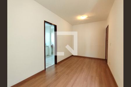 Sala de apartamento para alugar com 3 quartos, 75m² em Buritis, Belo Horizonte