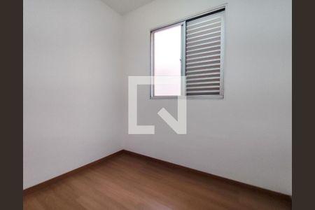 Quarto de apartamento para alugar com 3 quartos, 75m² em Buritis, Belo Horizonte