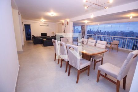 Sala de apartamento à venda com 3 quartos, 177m² em Jardim Monte Kemel, São Paulo