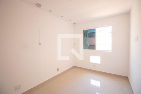 Quarto 2 de apartamento para alugar com 2 quartos, 70m² em Centro, São Gonçalo