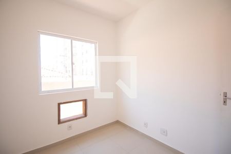 Quarto 1 de apartamento para alugar com 2 quartos, 70m² em Centro, São Gonçalo