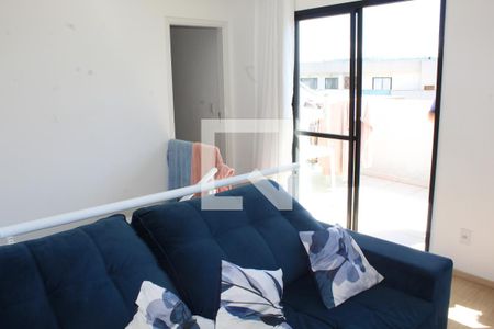 Sala de TV de apartamento para alugar com 3 quartos, 94m² em Jardim Isis, Cotia