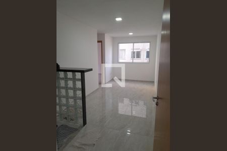 Sala de apartamento para alugar com 2 quartos, 42m² em Jardim Arpoador, São Paulo