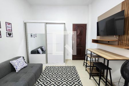 Quarto de kitnet/studio à venda com 1 quarto, 18m² em Laranjeiras, Rio de Janeiro