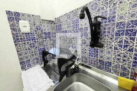 Cozinha de kitnet/studio à venda com 1 quarto, 18m² em Laranjeiras, Rio de Janeiro