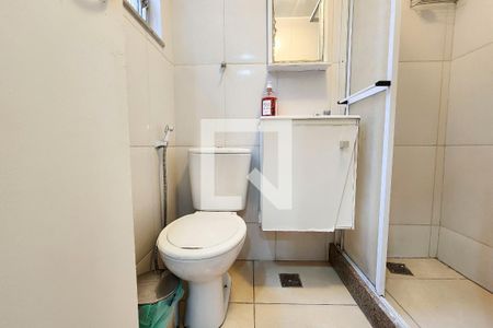 Banheiro de kitnet/studio à venda com 1 quarto, 18m² em Laranjeiras, Rio de Janeiro