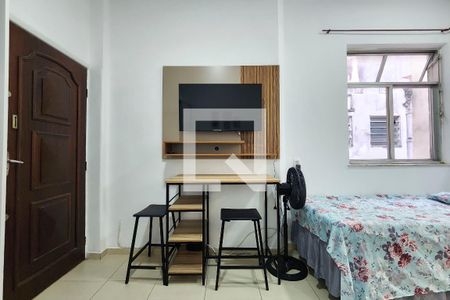 Quarto de kitnet/studio à venda com 1 quarto, 18m² em Laranjeiras, Rio de Janeiro