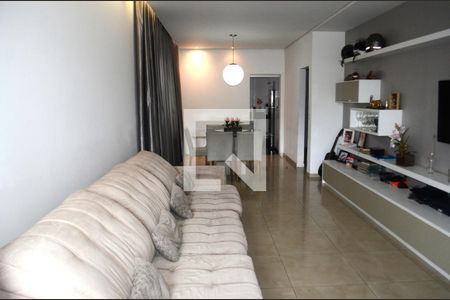 Sala de casa para alugar com 2 quartos, 134m² em Jardim Vitoria, Belo Horizonte