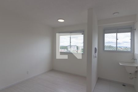 Sala de apartamento para alugar com 2 quartos, 40m² em Jardim Helian, São Paulo