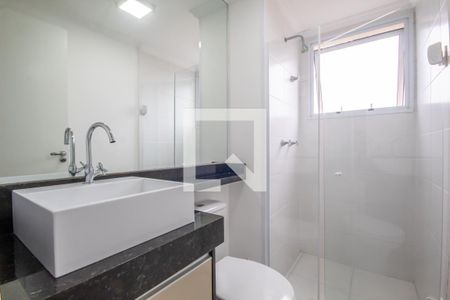 Banheiro de apartamento à venda com 2 quartos, 48m² em Santa Maria, Osasco