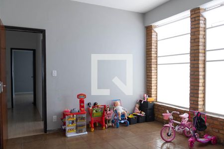 Sala de casa para alugar com 3 quartos, 365m² em Carlos Prates, Belo Horizonte