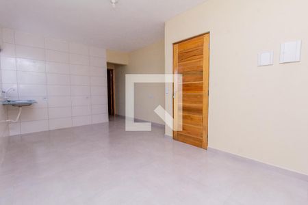 Sala de apartamento para alugar com 3 quartos, 50m² em Cidade Líder, São Paulo