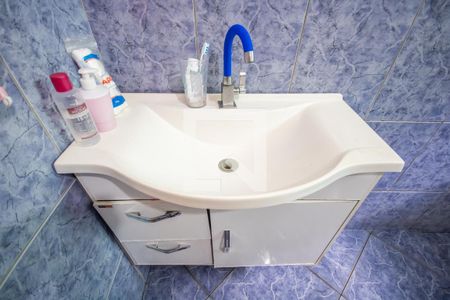 Casa à venda com 350m², 4 quartos e 5 vagas Casa à venda com 350m², 4 quartos e 5 vagasBanheiro 2