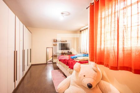 Casa à venda com 350m², 4 quartos e 5 vagas Casa à venda com 350m², 4 quartos e 5 vagasQuarto 2