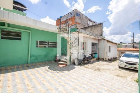 Casa à venda com 350m², 4 quartos e 5 vagas Casa à venda com 350m², 4 quartos e 5 vagasGaragem