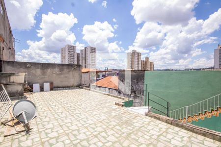 Casa à venda com 350m², 4 quartos e 5 vagas Casa à venda com 350m², 4 quartos e 5 vagasTerraço