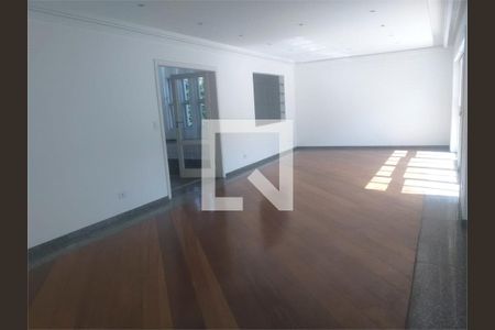 Casa à venda com 5 quartos, 350m² em Alphaville Empresarial, Barueri