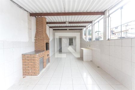 Casa à venda com 5 quartos, 220m² em Taboão, Diadema