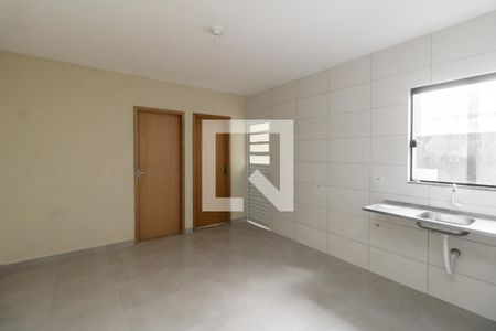 Sala + Cozinha de apartamento para alugar com 2 quartos, 50m² em Cidade Líder, São Paulo