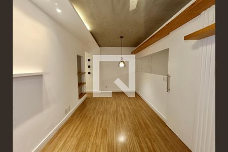 Sala de apartamento para alugar com 2 quartos, 62m² em Botafogo, Rio de Janeiro