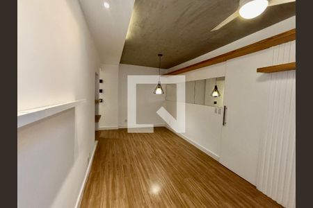 Sala de apartamento para alugar com 2 quartos, 62m² em Botafogo, Rio de Janeiro