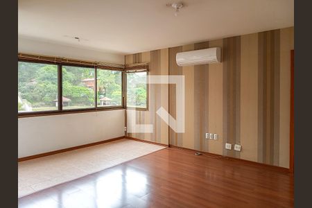 Sala de apartamento à venda com 3 quartos, 90m² em Cristal, Porto Alegre