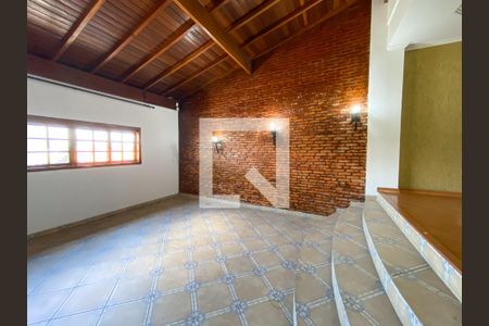 Sala de casa para alugar com 3 quartos, 220m² em Jardim Ester Yolanda, São Paulo