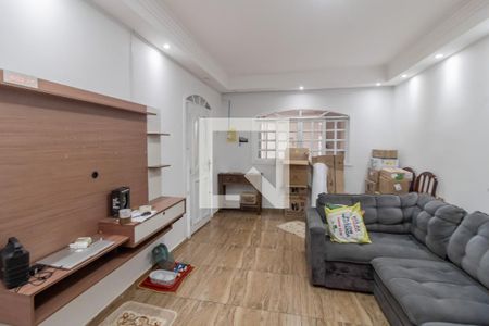 Sala de casa para alugar com 2 quartos, 300m² em Jardim Ponte Rasa, São Paulo