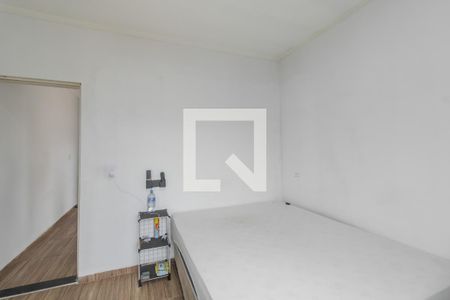 Quarto 2 de casa para alugar com 2 quartos, 300m² em Jardim Ponte Rasa, São Paulo