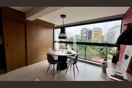 Varanda de apartamento à venda com 1 quarto, 70m² em Vila Madalena, São Paulo