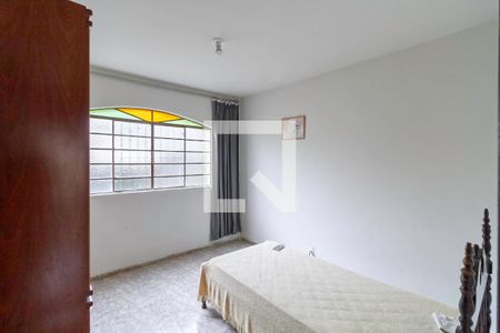 Quarto 1 de casa para alugar com 3 quartos, 350m² em Parque Copacabana, Belo Horizonte