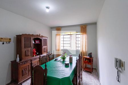 Sala 2 de casa para alugar com 3 quartos, 350m² em Parque Copacabana, Belo Horizonte