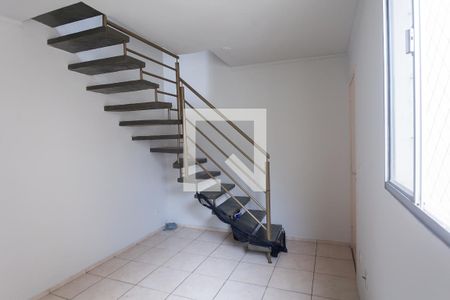 sala de apartamento para alugar com 2 quartos, 105m² em Arpoador, Contagem