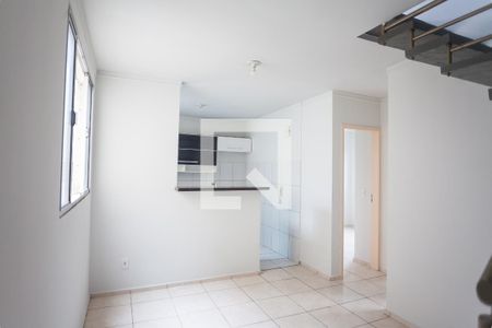 sala de apartamento para alugar com 2 quartos, 105m² em Arpoador, Contagem