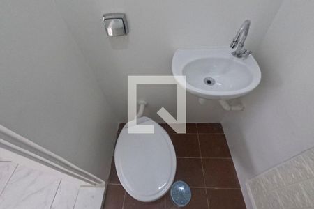 Lavabo de apartamento para alugar com 2 quartos, 120m² em Embaré, Santos