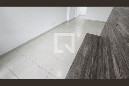 Sala de apartamento para alugar com 2 quartos, 84m² em Ponta da Praia, Santos