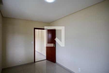 Quarto de casa para alugar com 2 quartos, 80m² em Paraíso, Belo Horizonte