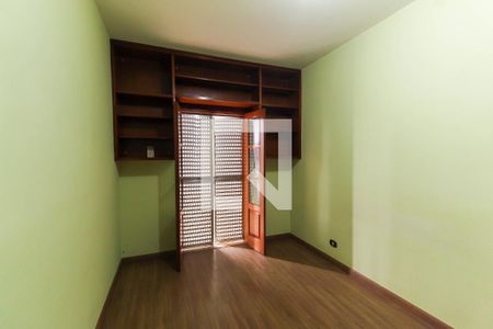 Quarto 2 de casa para alugar com 3 quartos, 122m² em Vila Canero, São Paulo