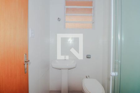 Banheiro de apartamento para alugar com 1 quarto, 36m² em Navegantes, Porto Alegre