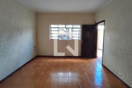 Sala de casa à venda com 3 quartos, 120m² em Vila Antonio Lourenco, Campinas